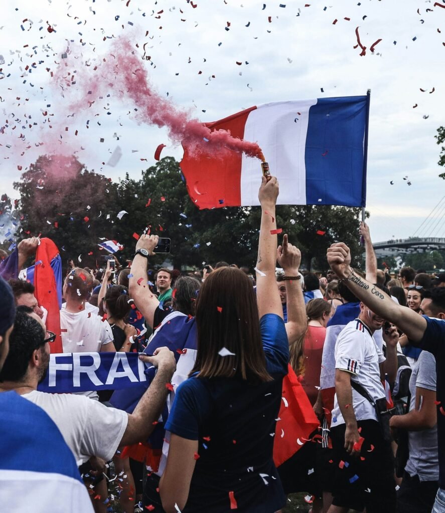France national team fans celebrating